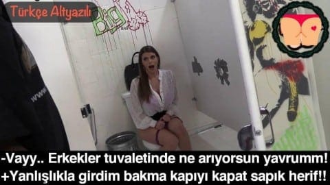 Beyaz kilotlu corapla sikiş